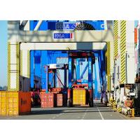 3902_0843 Verladung von Containern am Athabaskakai im Hafen Hamburg; Burchardkai. | Container Terminal Burchardkai CTB